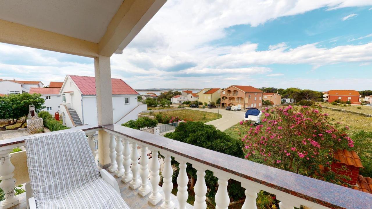 Appartements Slavica Povljana Exterior photo